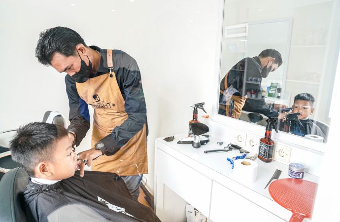 Mudik Anti Kusut! Serambi MyPertamina Sediakan Barbershop Gratis