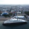 Bawa 177 Wisatawan, Kapal Pesiar Mewah Scenic Eclipse II Sandar di Pelabuhan Makassar