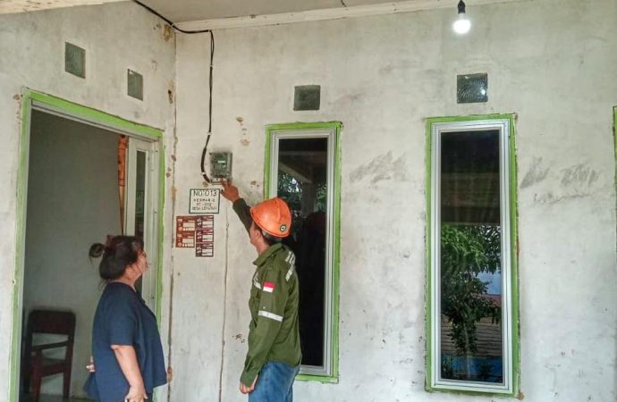Cahaya Baru di Hari Raya: 9 Desa Kaltimra Kini Nikmati Listrik PLN