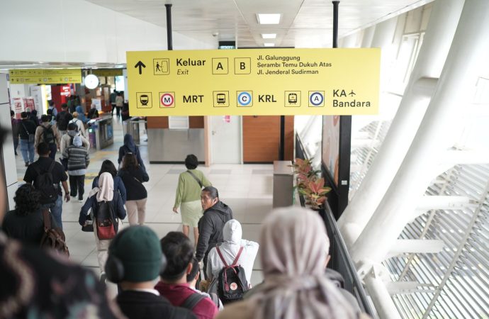 156 Barang Tertinggal Ditemukan di LRT Jabodebek Selama Angkutan Lebaran 2025