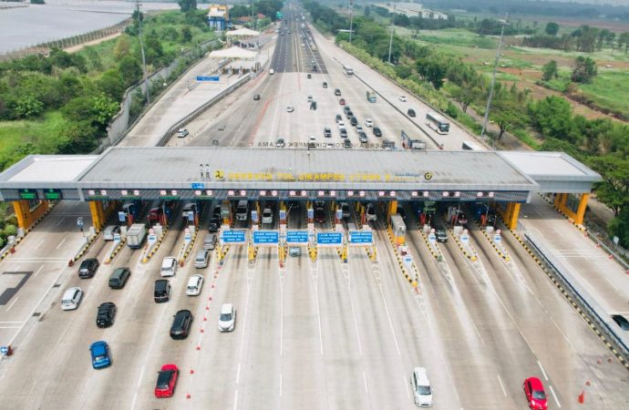 Arus Balik Libur Panjang, 73 Ribu Kendaraan Serbu Tol Cikampek