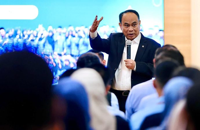 Pegawai Kemenkop Teken Pakta Antikorupsi, Budi Arie: Jangan Gelap Mata!