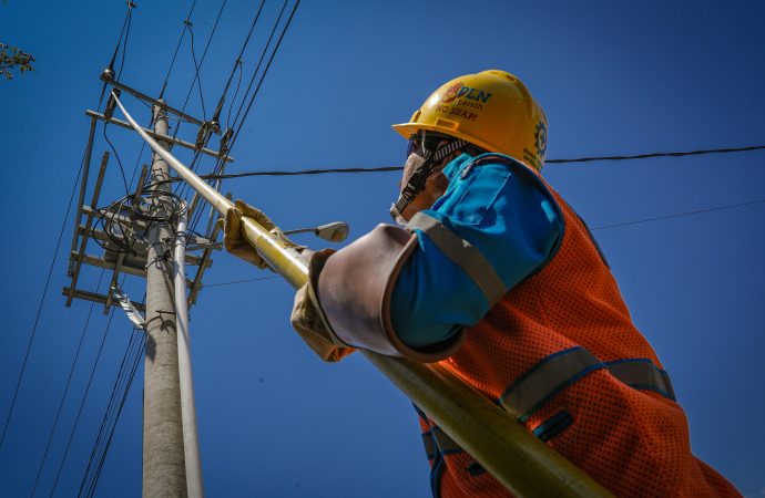 PLN Panen Cuan! Laba Usaha Naik 28%, DER Makin Sehat