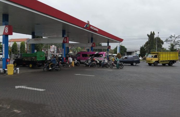 Pertamina Buka Suplai Besar-Besaran ke Jember, Antrian BBM Langsung Surut!