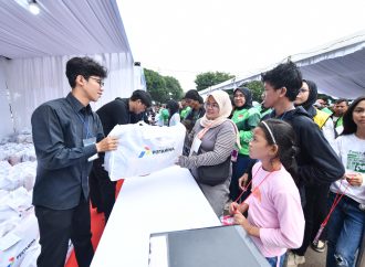 Gandeng UMKM, Pertamina Dorong Ekonomi Lokal Lewat Program Seribu Seragam Sekolah