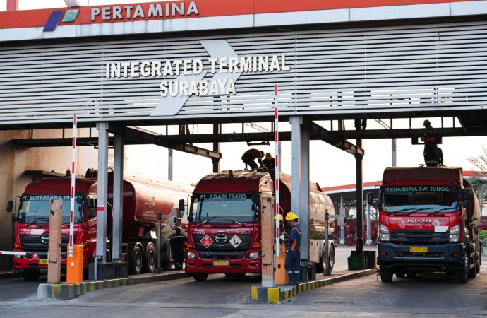 Pertamina Patra Niaga Buka Semua Jalur, Kirim BBM ke Jember Siang Malam!
