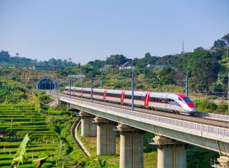 Penumpang Whoosh Tembus 2,9 Juta, Naik 10% di Semester I-2025