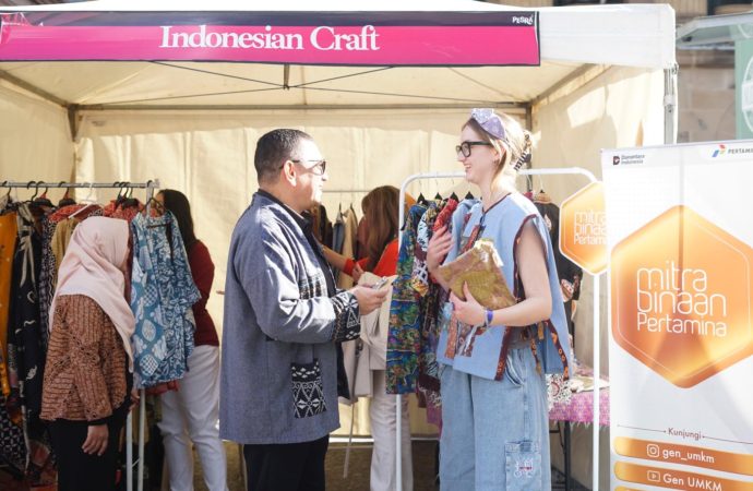Pertamina Bawa Wastra & Fesyen Nusantara Tembus Australia, Bikin Bangga!