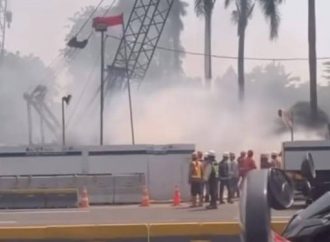 Bukan dari Proyek MRT! Kepulan Asap & Percikan Api di Kebon Sirih Bikin Geger