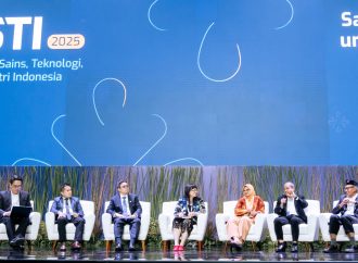 EBT Indonesia Melesat! PLN Beberkan Strategi Rahasia Capai Net Zero 2060