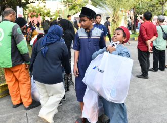 Hadiah Istimewa dari Pertamina: Ribuan Anak Dapat Seragam Baru di Hari Merdeka
