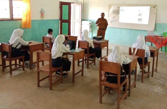 Listrik 24 Jam dari PLN Permudah Digitalisasi Pendidikan di Maluku Utara