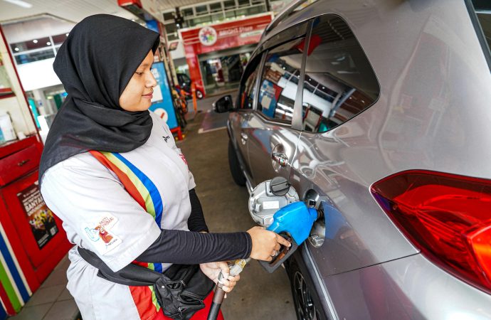 Jangan Panik! Pertamina Pastikan Pasokan Energi Tak Terganggu, Call Center 135 Siaga 24 Jam