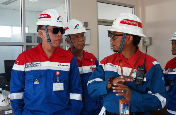 Mochamad Iriawan Sidak Terminal BBM Rewulu, Pastikan Pasokan Energi Aman di Hari Libur