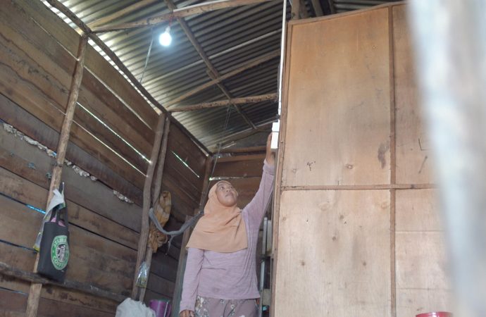 Cahaya Baru di Aek Horsik: PLN Hadirkan Listrik Gratis untuk 31 Keluarga di Hari Listrik Nasional ke-80