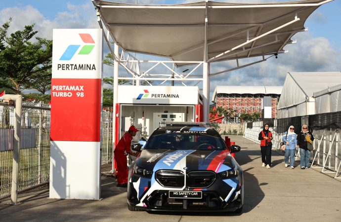 Official Safety Car MotoGP di Mandalika Gunakan Pertamax Turbo untuk Bahan Bakar
