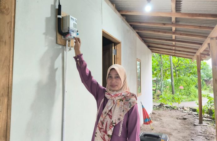 Setelah 2 Dekade Menanti, Karmini Sragen Akhirnya Rasakan ‘Kemerdekaan Energi’ dari PLN