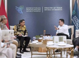 Mendag & Menteri UMKM Siapkan Merek Lokal ‘Hajar’ Produk Pakaian Bekas Impor